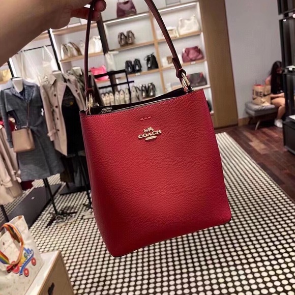 Red coach bucket bag Clearance